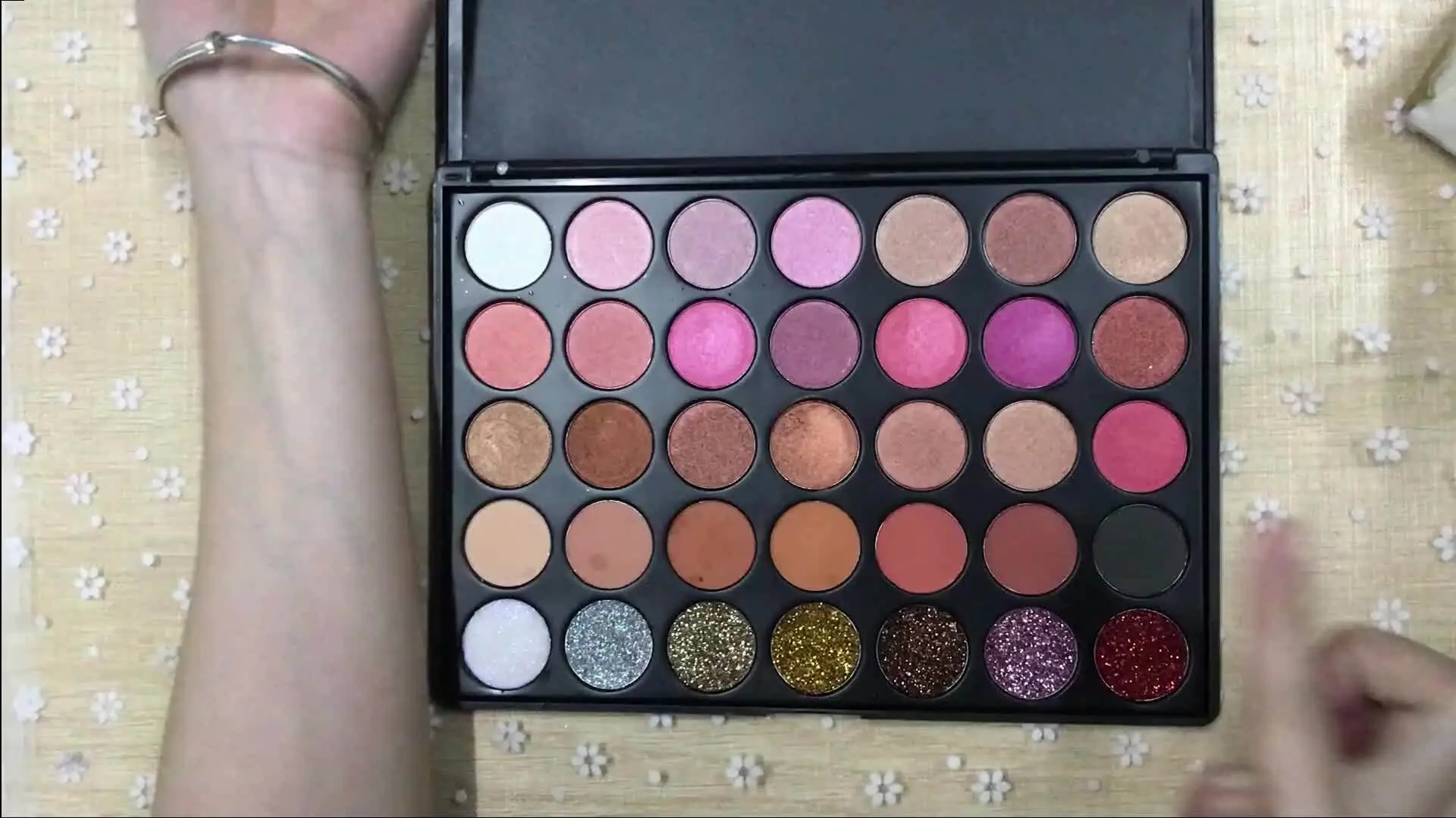 Thincen - Pigment Custom Glitter Eye Shadow Private Label 35 Colors Eyeshadow Palette Eyeshadow platte 1