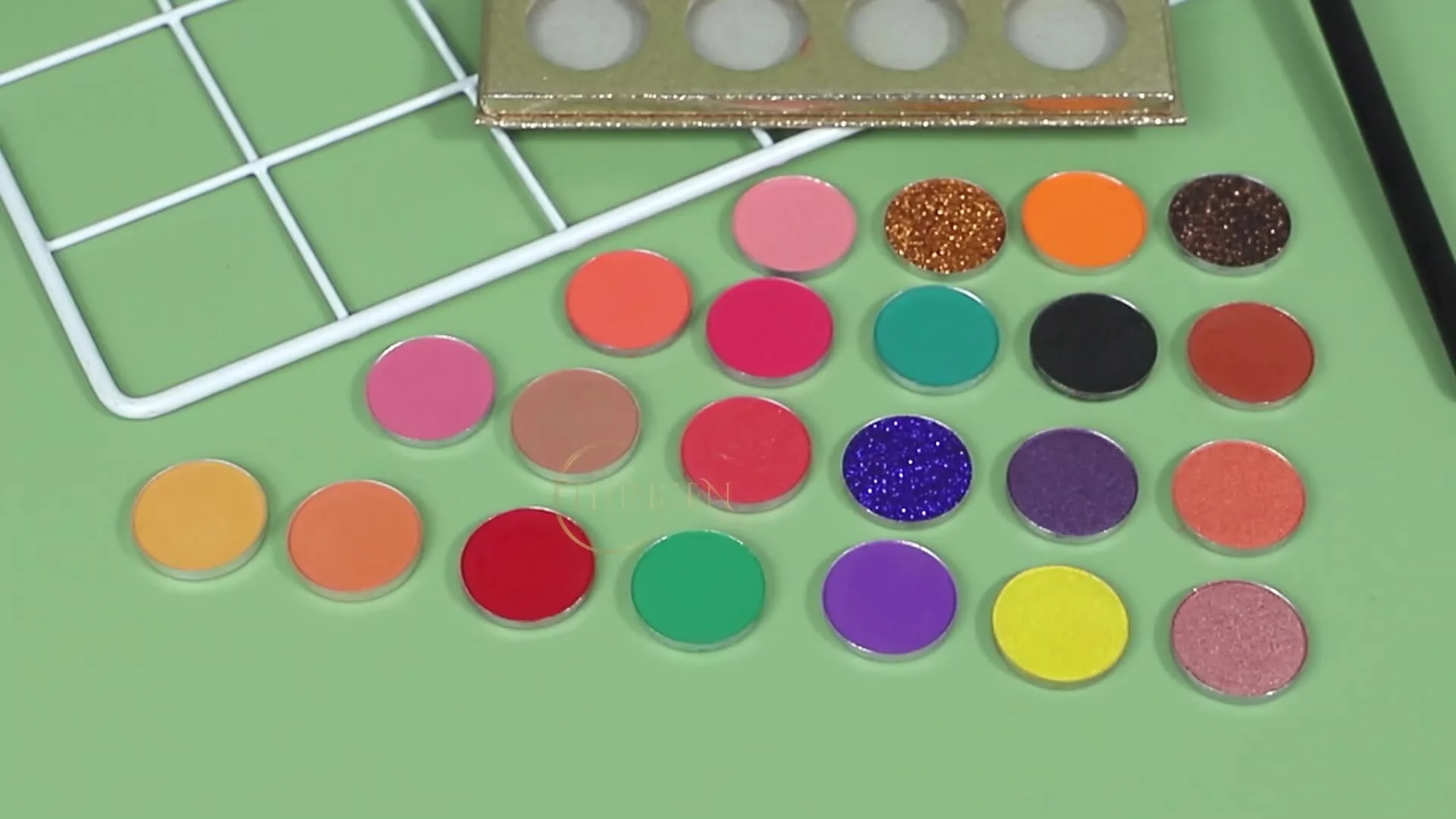 Гаряча розпродаж 16-кольорової палітри тіней для повік з високим вмістом пігменту, приватна етикетка 1