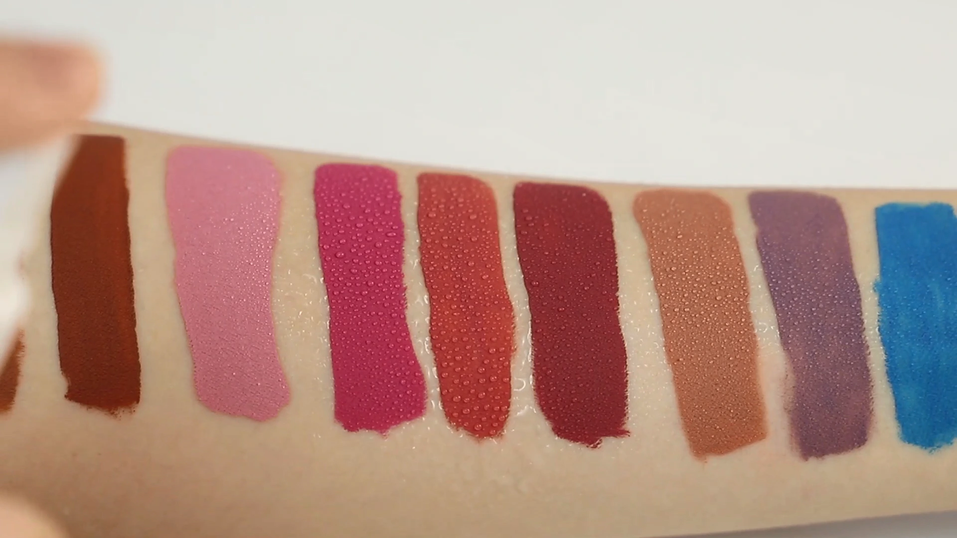 Wholesale New Trendy OEM Logo Liquid Lipstick Velvet Matte Lipstick 1