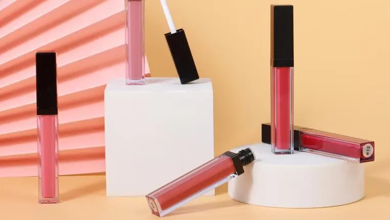 Customize your own nude lip gloss brand 1