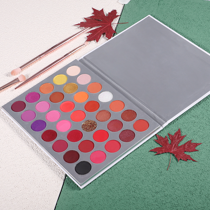 Custom Colored High Pigment Own Brand Eyeshadow Palette 3