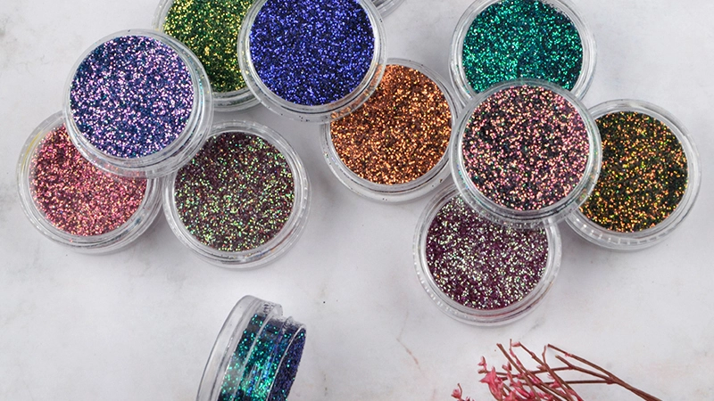 Private Label Single-Press Glitter Eyeshadow Making 1