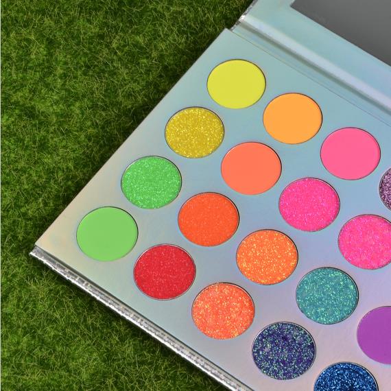 Custom Logo Private Label Eyeshadow Palette 4