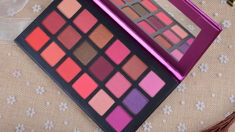 18 Color High Pigment Diy Eyeshadow Palette 1