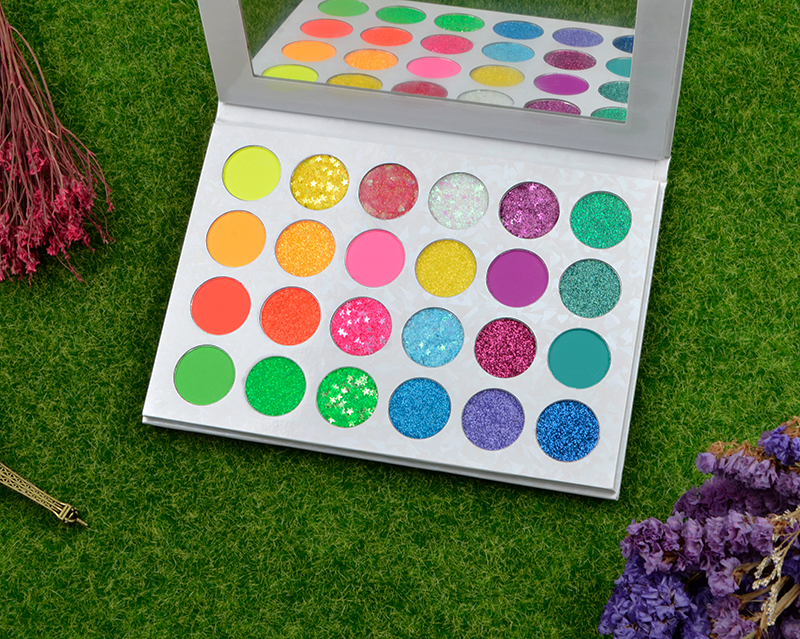 Палітра тіней для повік Private Lable Vegan Eyeshadows Glitter 2