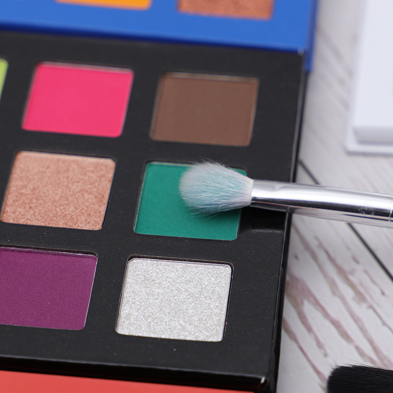 Intro to The steps of eye shadow makeup? Thincen 2