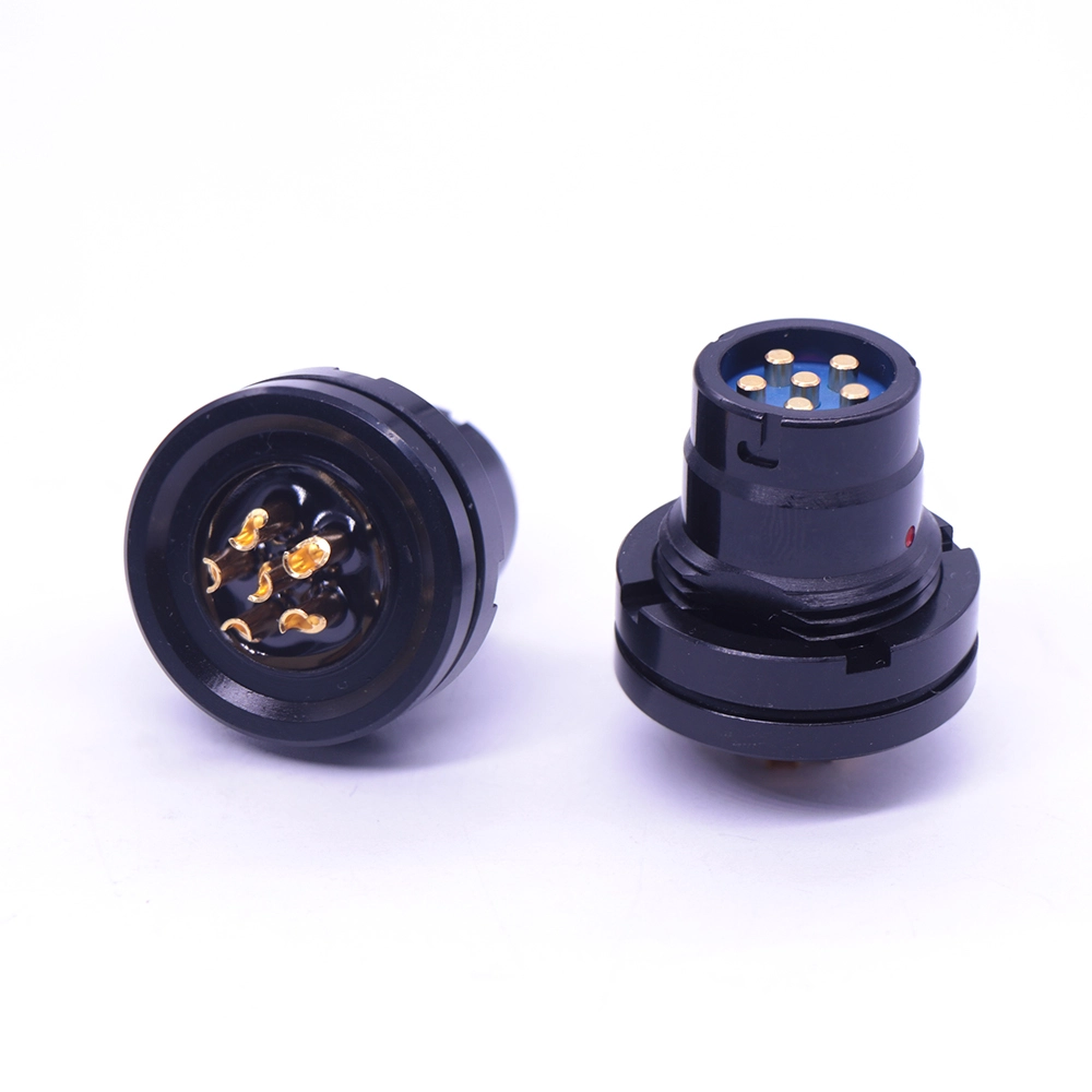 WKTK-15RF audio connector 5/6-pin external (front) lock nut socket PCB/soldering 1