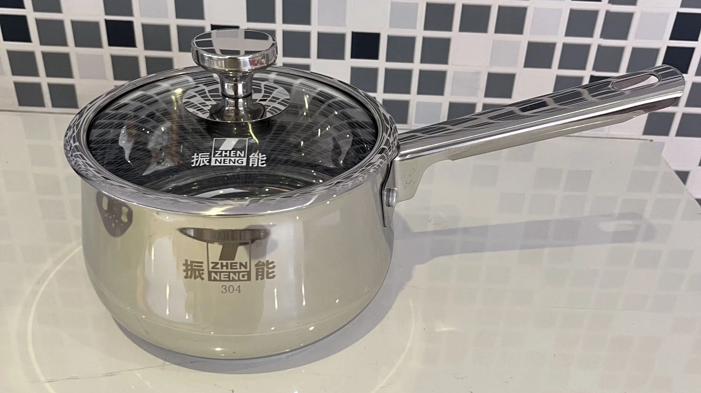 Quality Saucepan with Steamer Basket and Lid 2L Milk Pan for Cooking with Stay-cool Handle Manufacturer | ZHENNENG 1