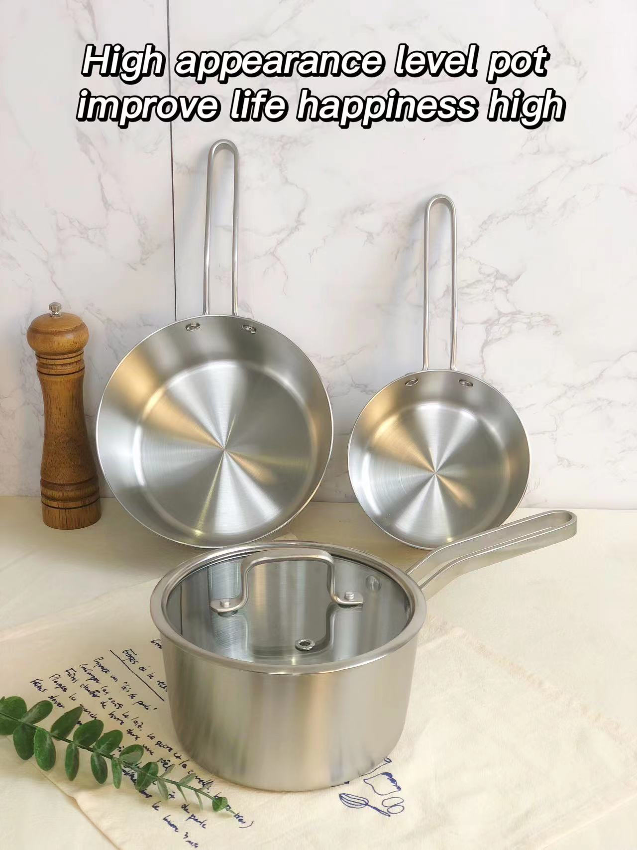 16/18/20cm Stainless Steel Tri-Ply Saucepan Set With Glass Lid 12