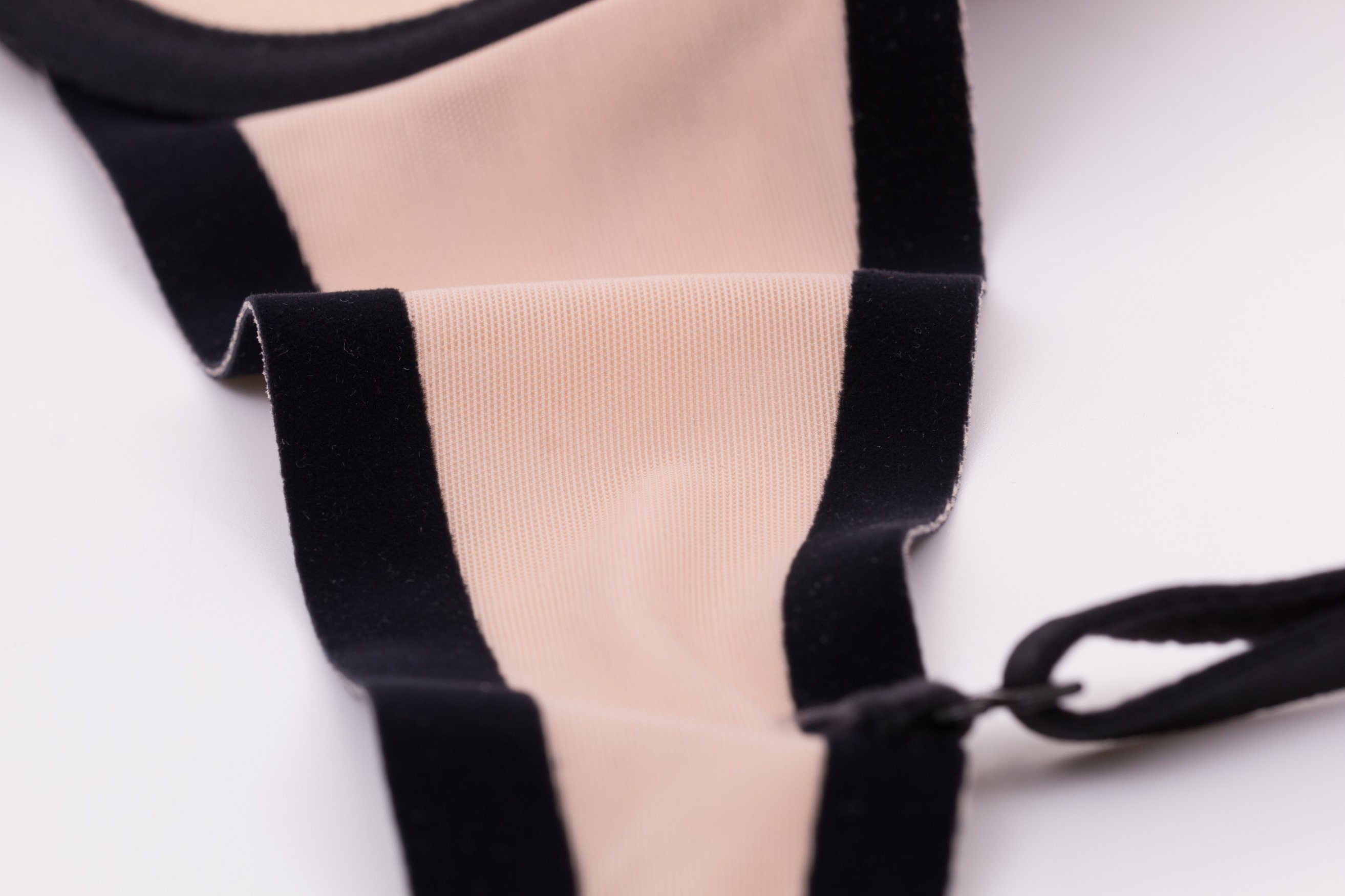 Soutien-gorge sexy en maille pour femme avec pierres chauffantes en surface 5