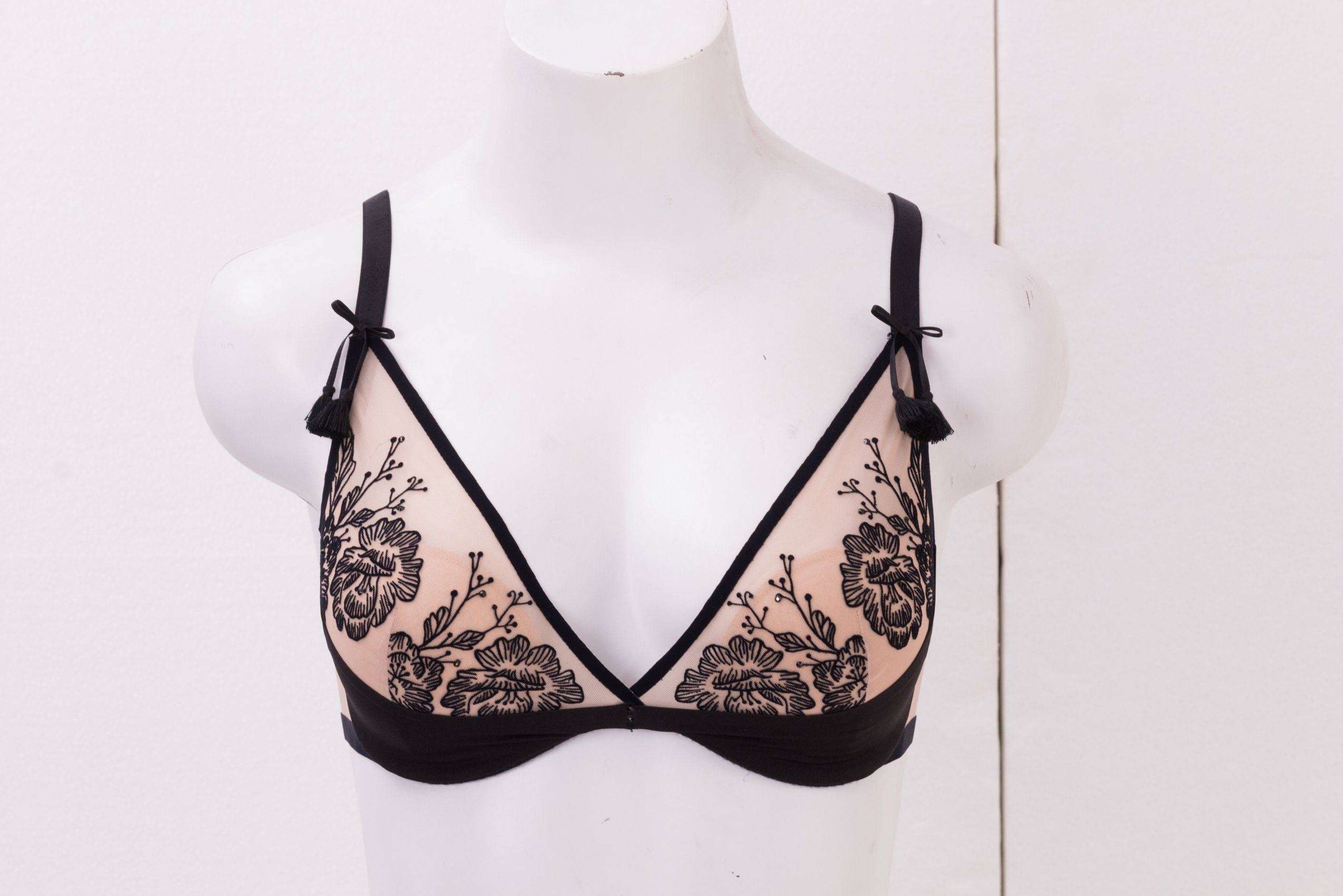 Soutien-gorge sexy en maille pour femme avec pierres chauffantes en surface 1