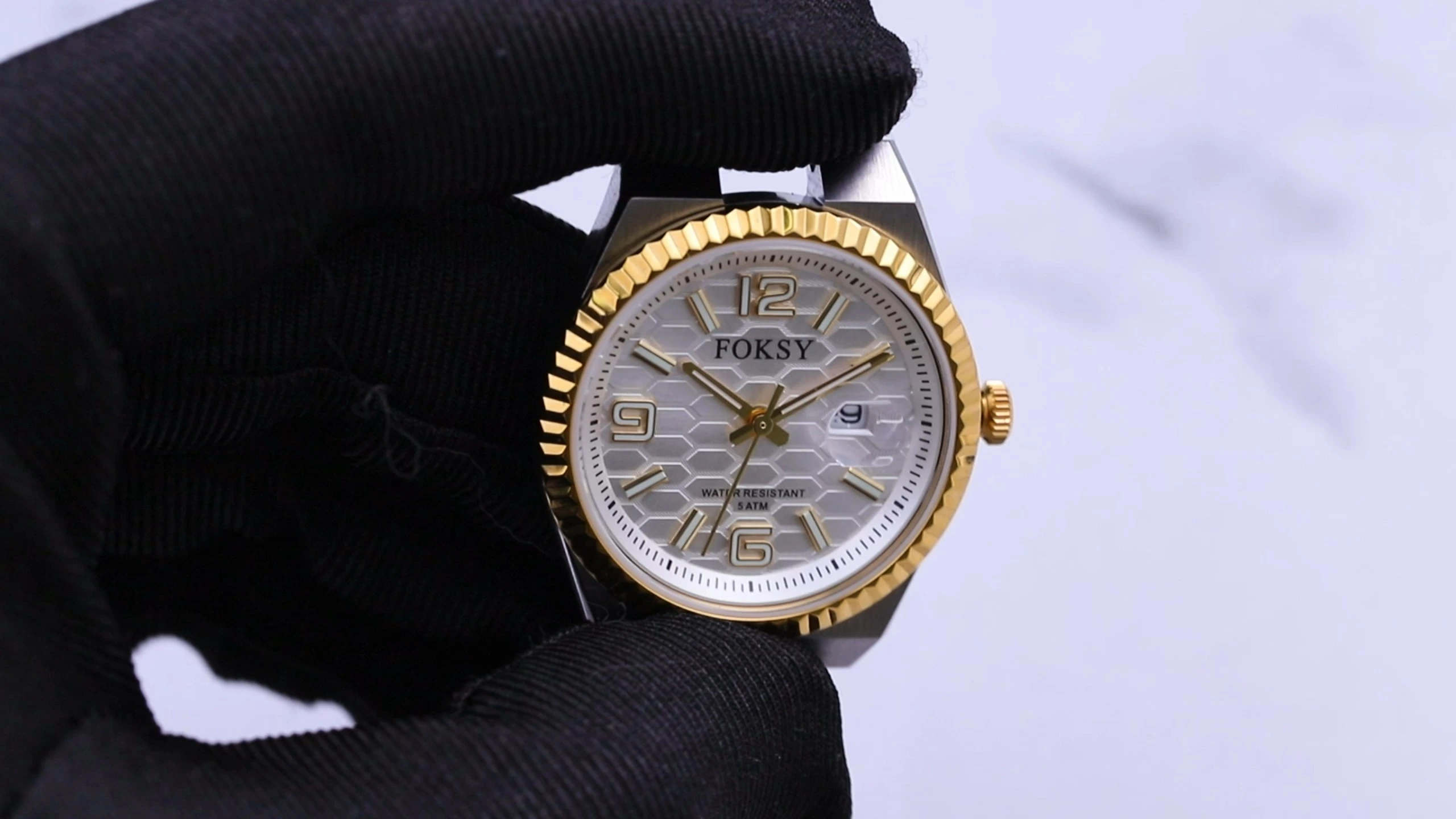 Custom Women Watch Quartz Watch Stainless Steel 5ATM Luminous Date Fashion Watch 233-7-1001 1