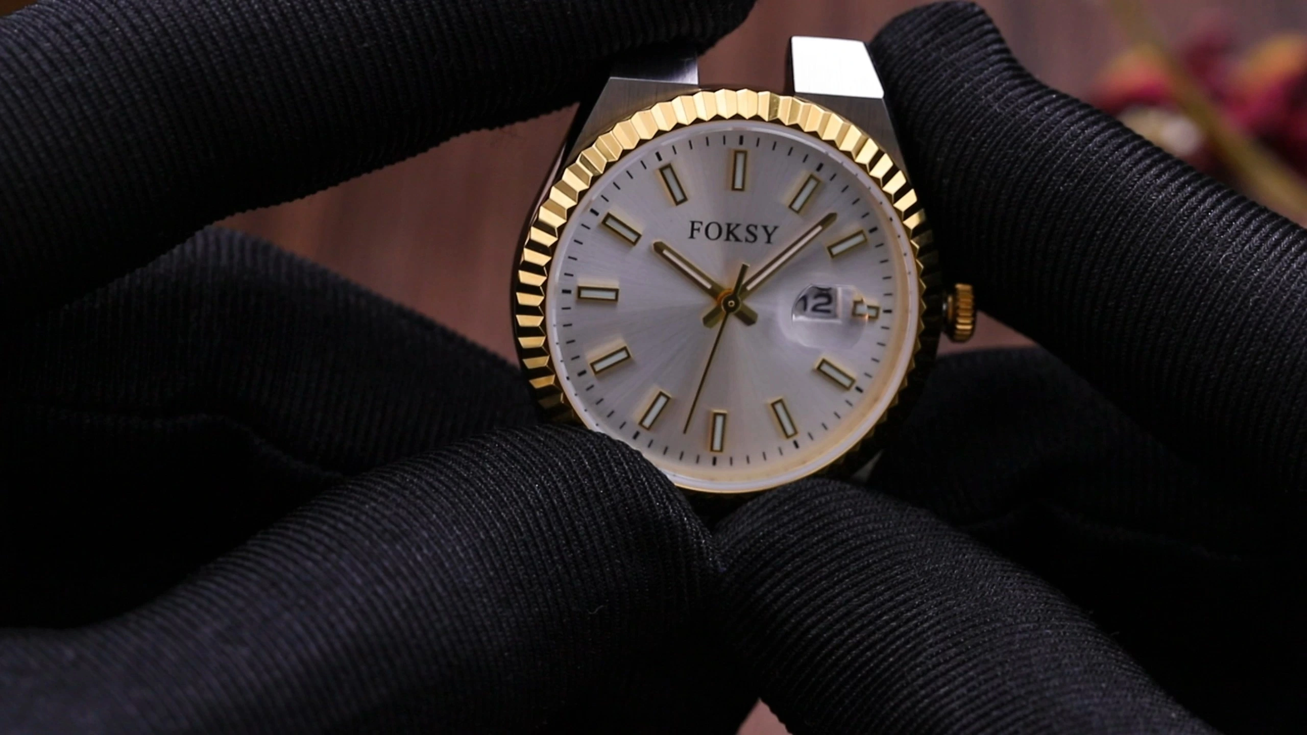 Custom Women Watch Quartz Watch Stainless Steel 5ATM Luminous Date Fashion Watch 233-7-1002 1