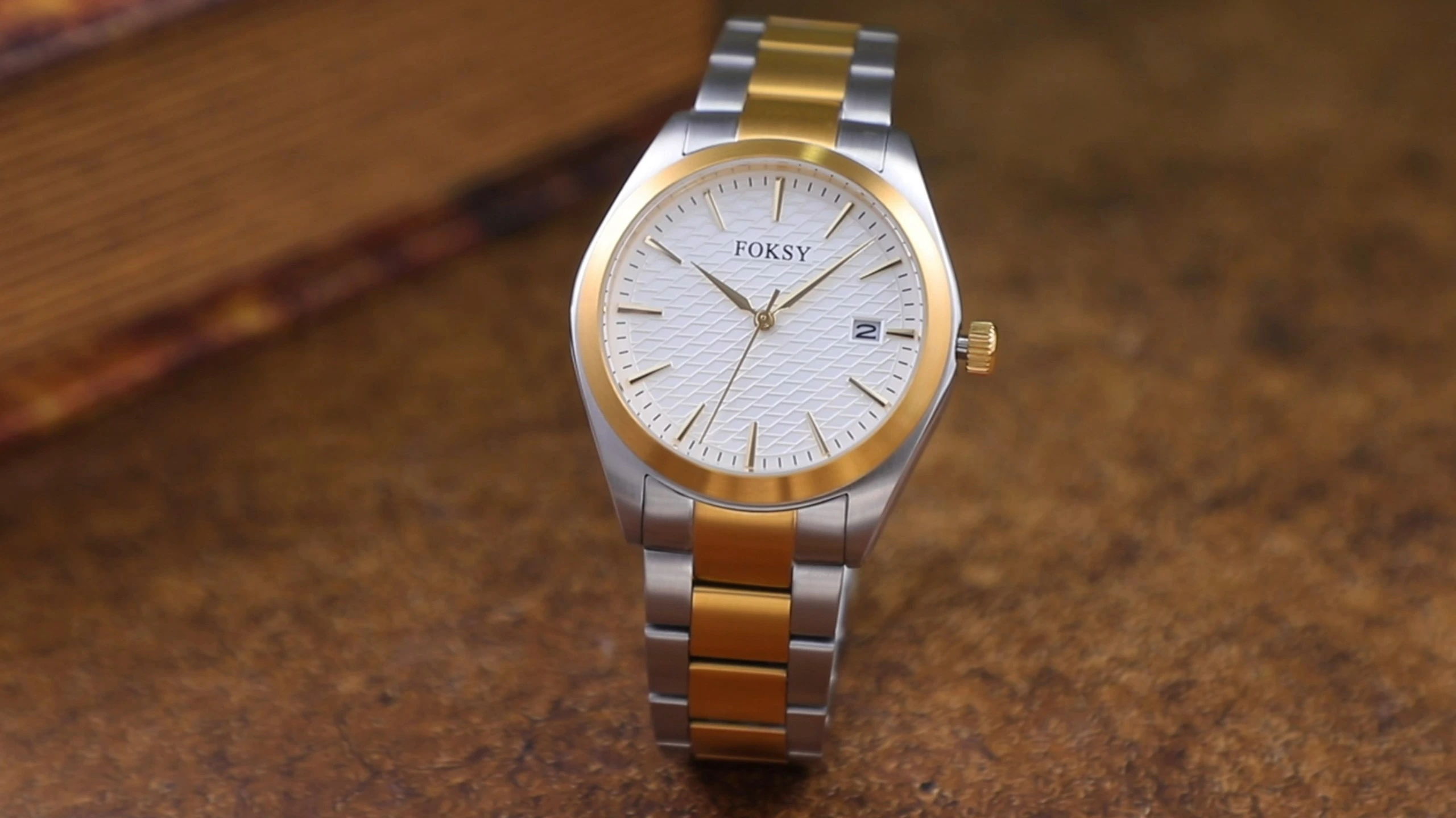 Custom Men Watch Quartz Watch Stainless Steel 5ATM Date Business Leisure Watch 686-7-1003 1