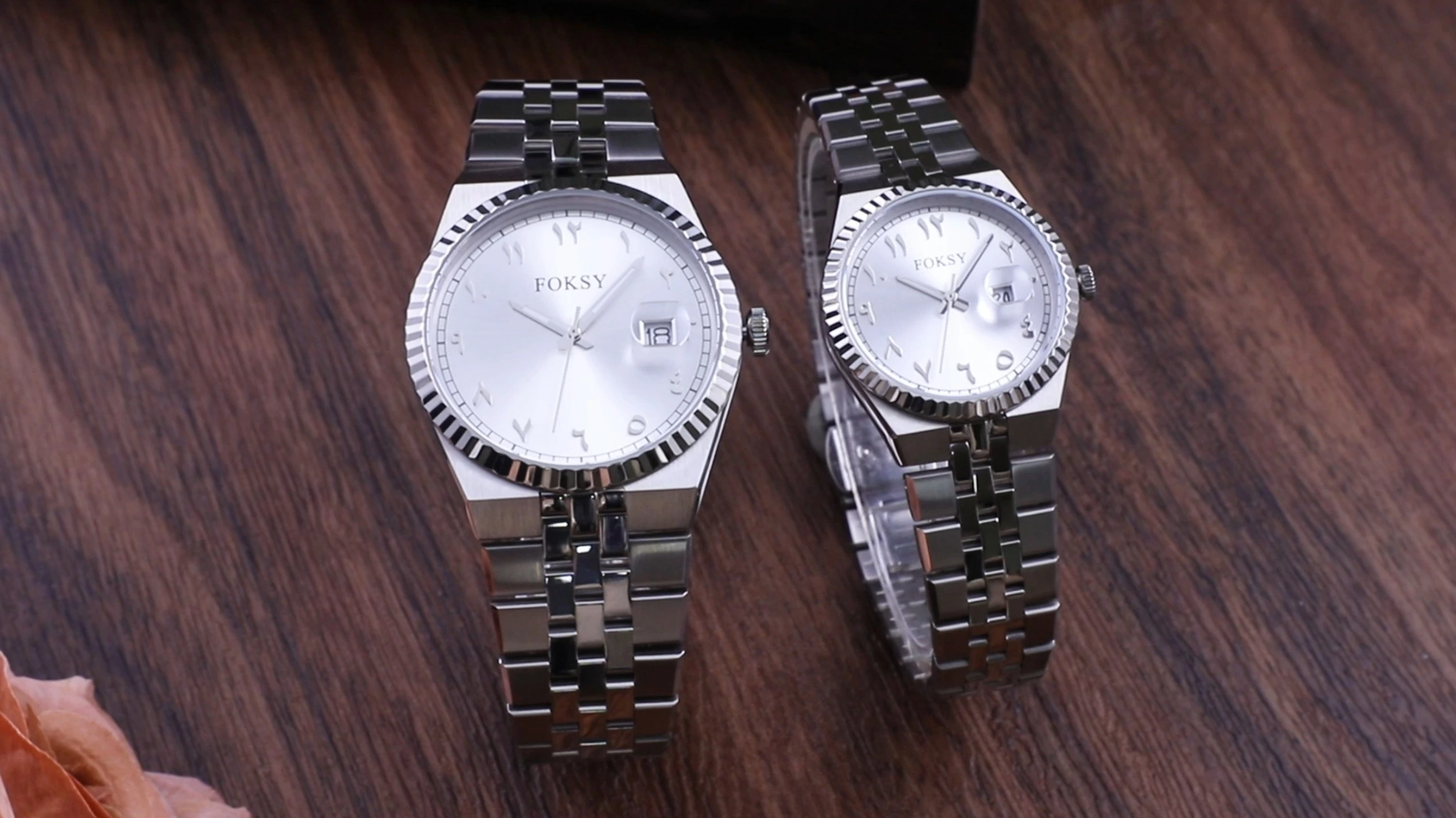 Custom Couple Watch Quartz Watch Stainless Steel Luxury 5ATM Luminous Date Arabic Watch 689-7-1004 / 233-7-1004 1
