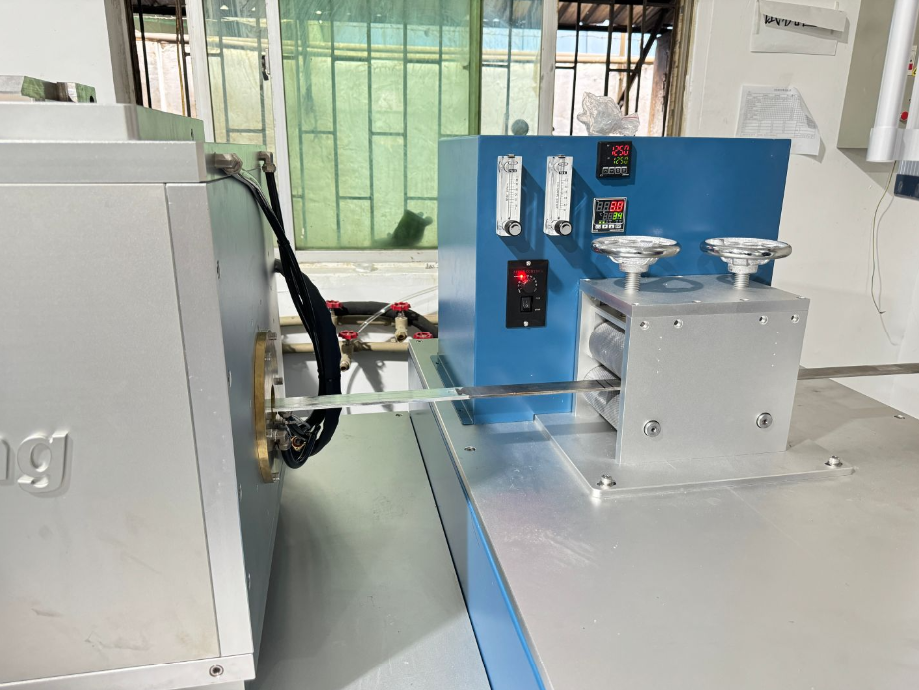 ਸੋਨੇ ਦੇ ਬਾਂਡ ਮਿਸ਼ਰਤ ਧਾਤ ਚਾਂਦੀ ਤਾਂਬੇ ਦੀ ਤਾਰ ਕਾਸਟਿੰਗ ਮਸ਼ੀਨ ਫੋਟੋਵੋਲਟੇਇਕ ਵੈਲਡਿੰਗ ਸਮੱਗਰੀ ਕਾਸਟਿੰਗ ਉਪਕਰਣ ਕਾਸਟਿੰਗ ਉਪਕਰਣ 9