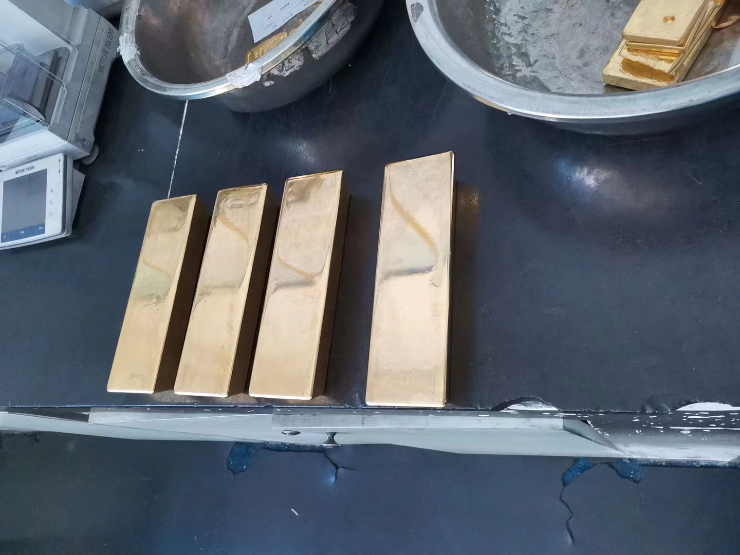 Hasung - Factory Directly Sale Gold Bar Vacuum Casting Machine Vacuum Ingot Casting Machine 13