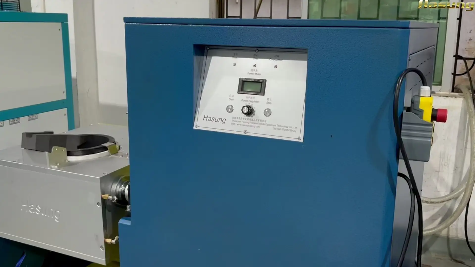 Hasung - Four de fusion à coulée automatique d'une capacité de 100 kg pour l'or, l'argent et le cuivre 1