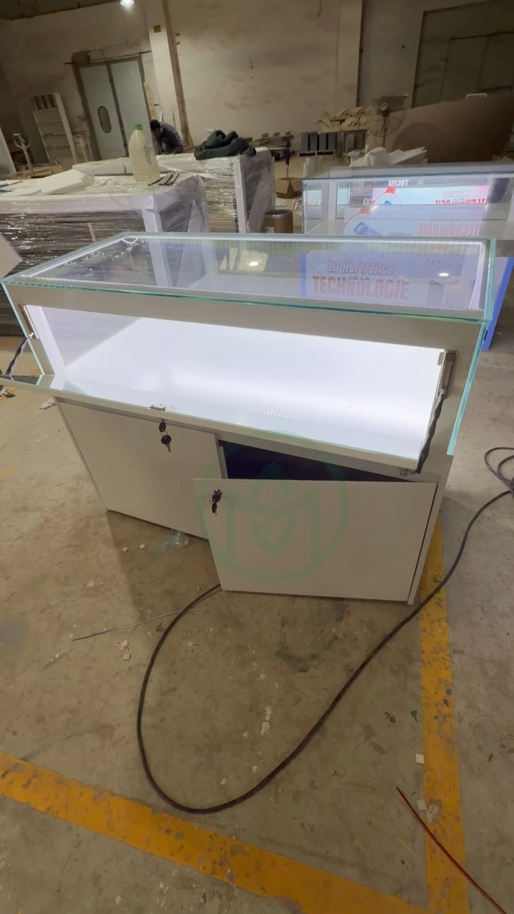 Custom Mobile Phone Glass Display Showcase Counter for Electronics Retail 1