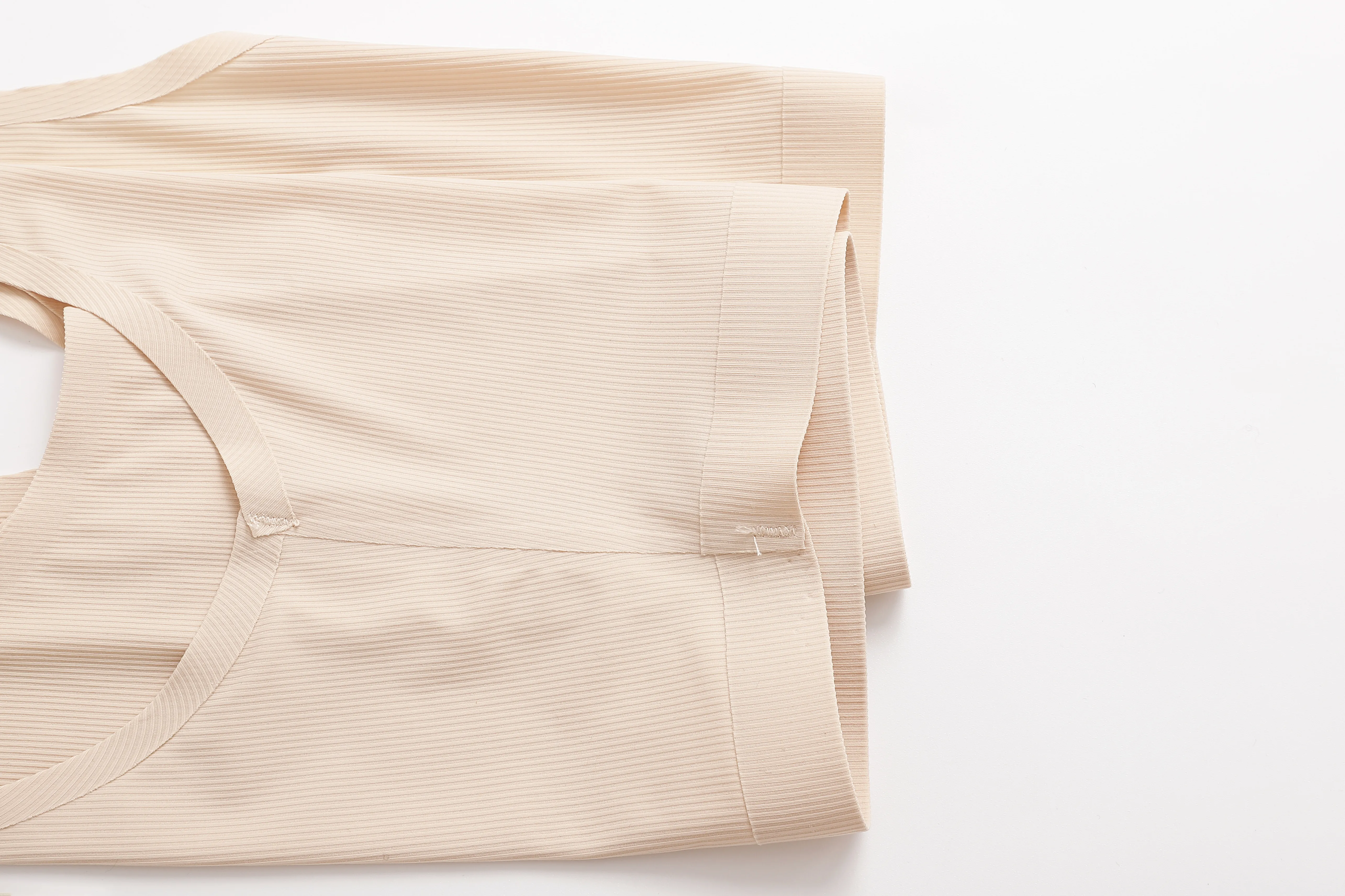 Seamless T Shirt Bra by S·KAIFEI 8