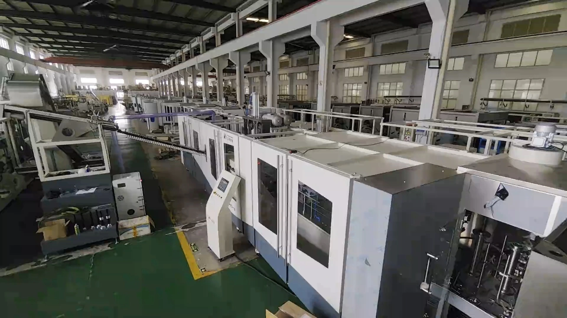 Fully Automatic 6-Cavity PET Blow Molding Machine 1