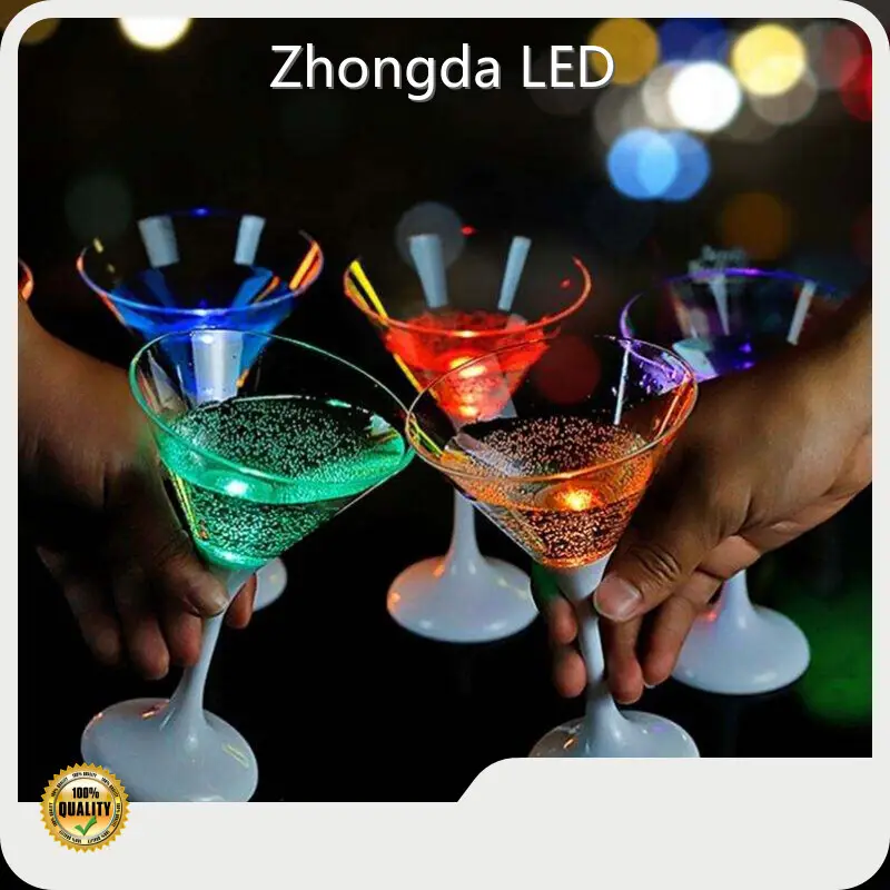 Light Up Plastic Wine Glasses with Custom Services for Party 1