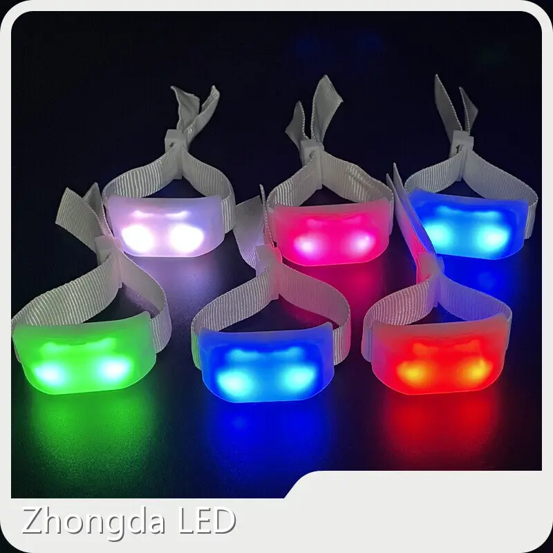 Concert & Event LED Light-Up Products 2.4g Led Wristband System Supplier 1
