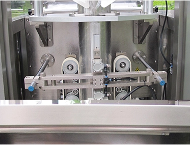 Multifunction dry fruit filling machine price pillow bag vertical packing system for snacks 11