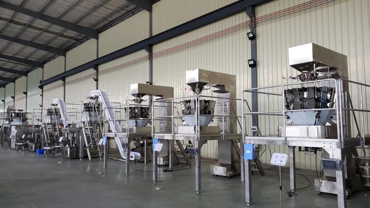 What are the functions of the crayfish tray filling and packing system? 11