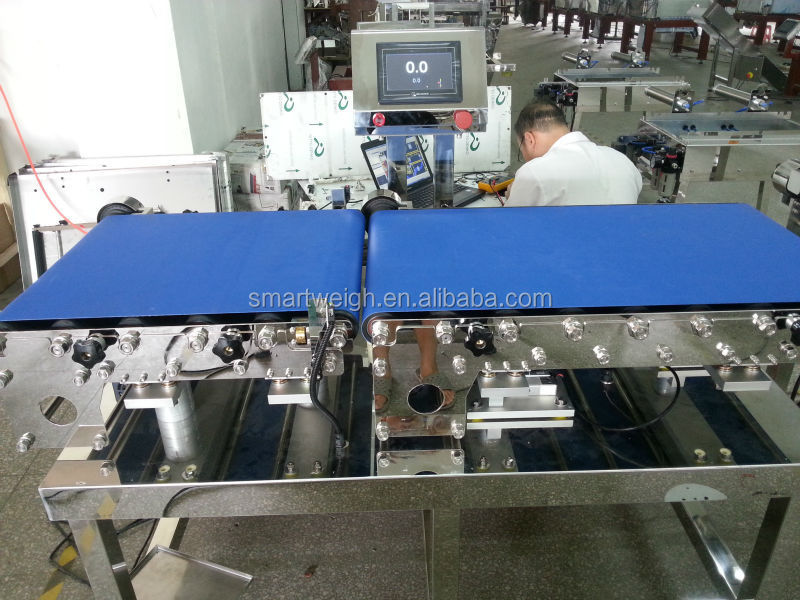 SW-CD320 ترازوی توزین و فلزیاب برای تشخیص فلز در خط تولید مواد غذایی 6
