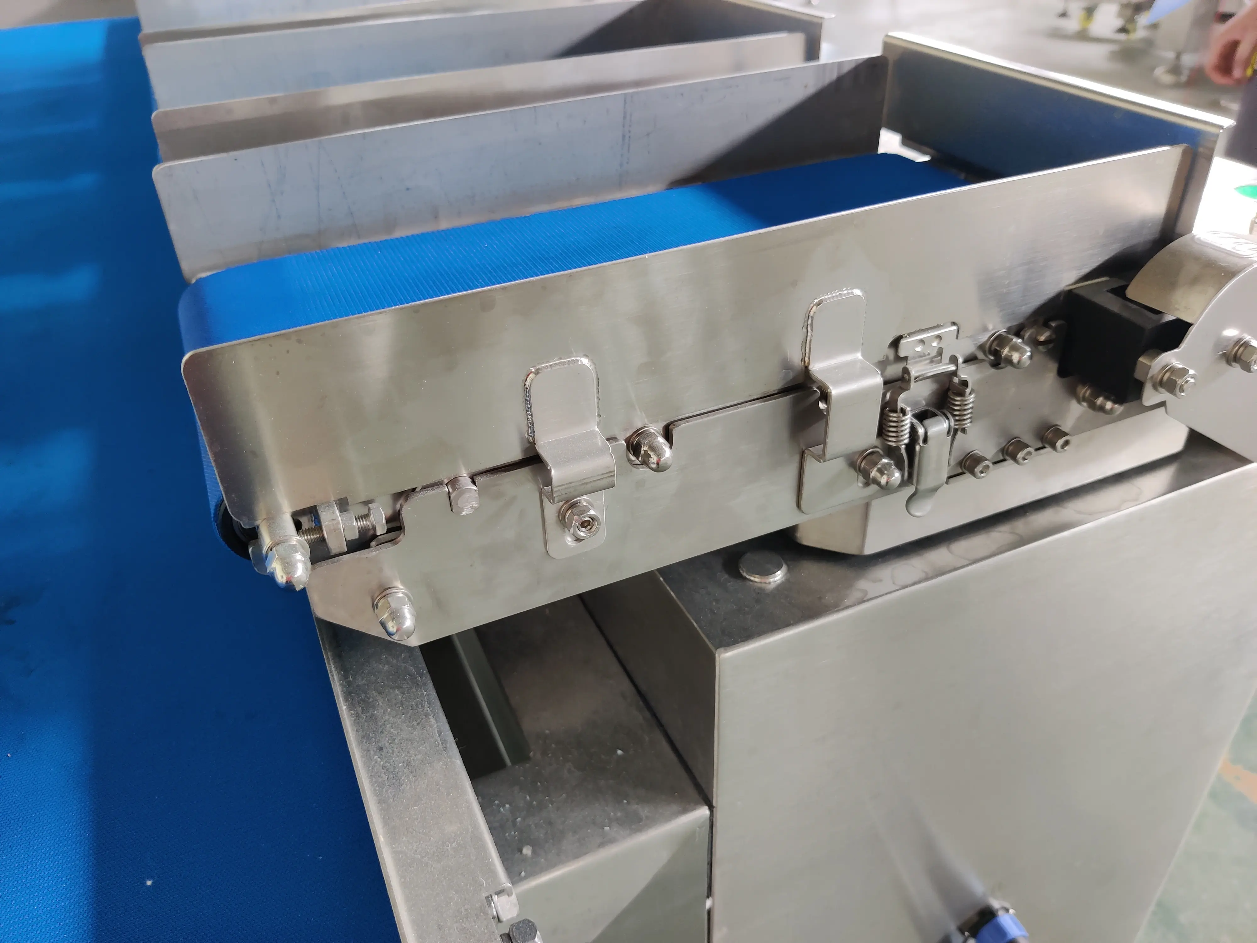 Latest rotary premade bag machine with good price | Smart Weigh 3