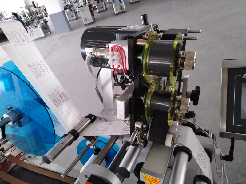 ਨਿਰੀਖਣ ਯੰਤਰ ਦੇ ਨਾਲ ਉੱਚ ਸ਼ੁੱਧਤਾ ਬਾਰਕੋਡ ਸਿੰਗਲ ਸਾਈਡ ਲੇਬਲਿੰਗ ਮਸ਼ੀਨ 13