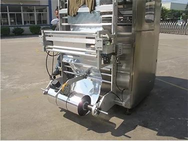 Ќофтиња, кнедли, замрзната храна, машина за пакување VFFS 7