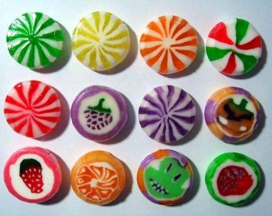 Macchina per il confezionamento di caramelle dure alla frutta, macchina per il confezionamento di riempimenti verticali, macchina per il confezionamento di pesatura, vendita e riempimento multifunzionale 12