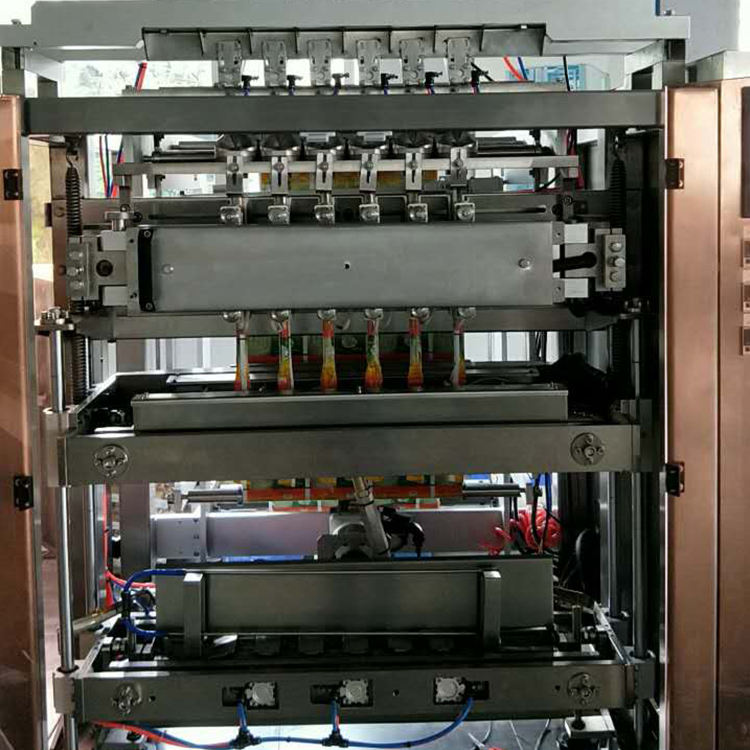 Повеќелиниска машина за пакување со вертикално пакување од доматно брашно во прав од зачини 9