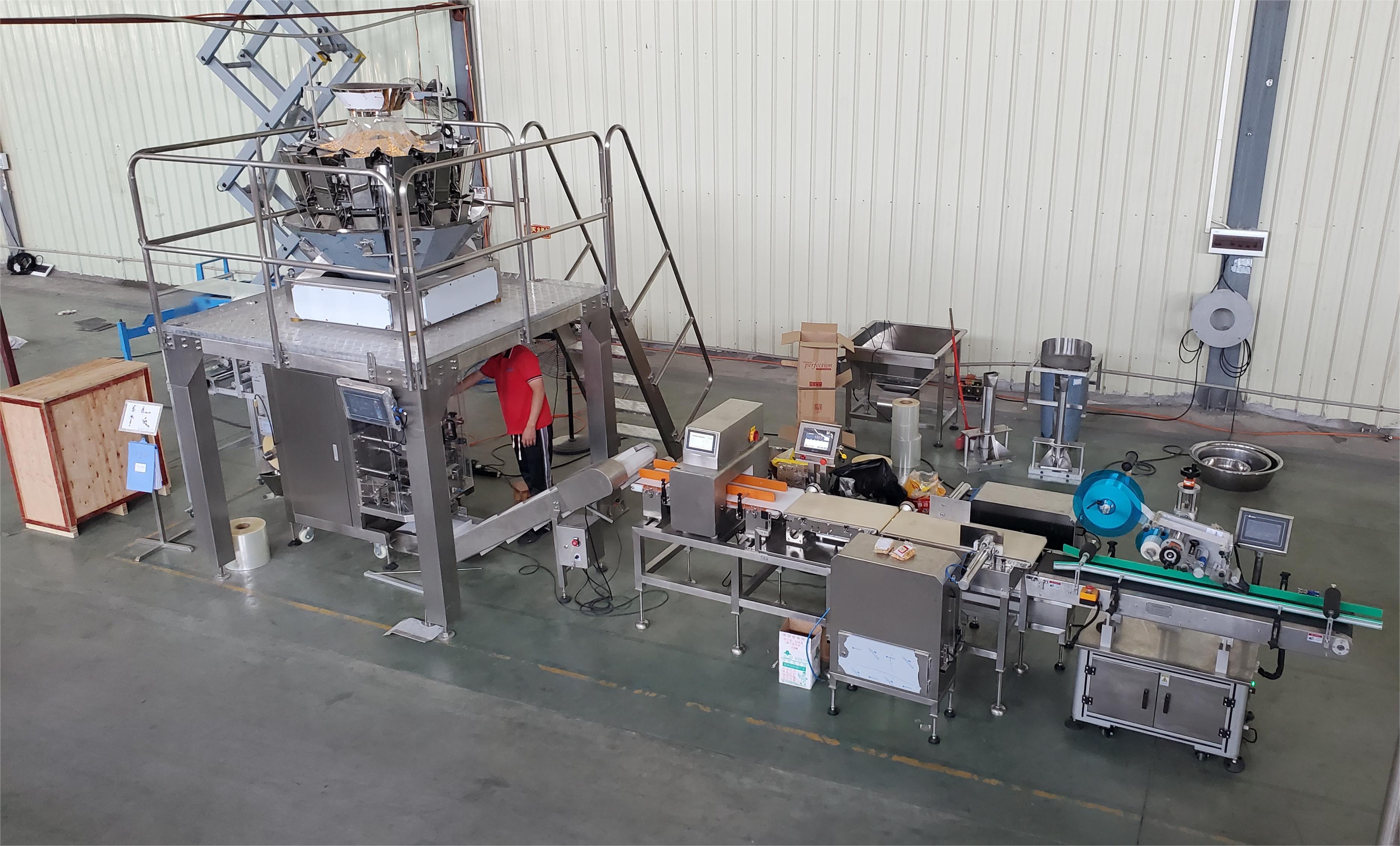 Meaisín pacála arbhair meaisín pacála ingearach le meaisín lipéadaithe le haghaidh sneaiceanna gráinníní 1