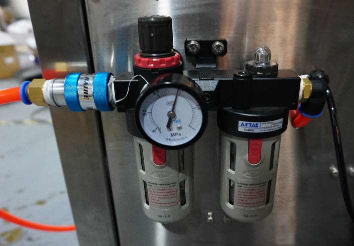 How to automatically package the prepared dishes into the tray? 10