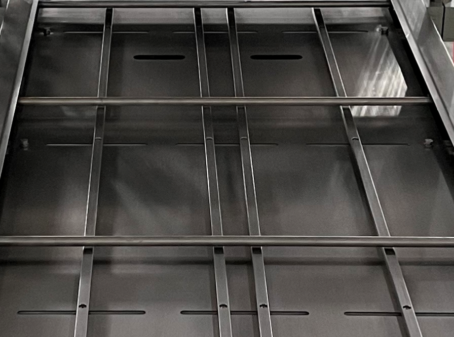 How to automatically package the prepared dishes into the tray? 9