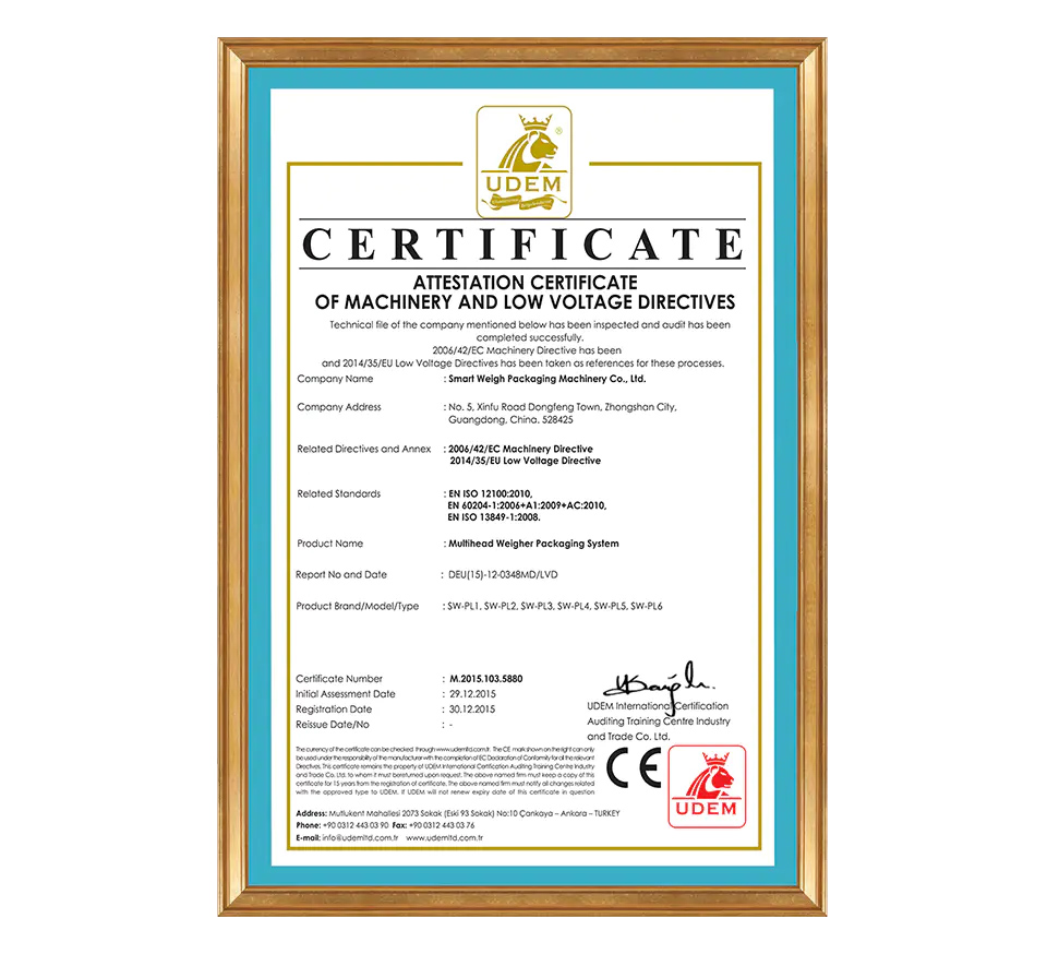 How to pack sticky sprinkled radish into plastic tray bowl? 15