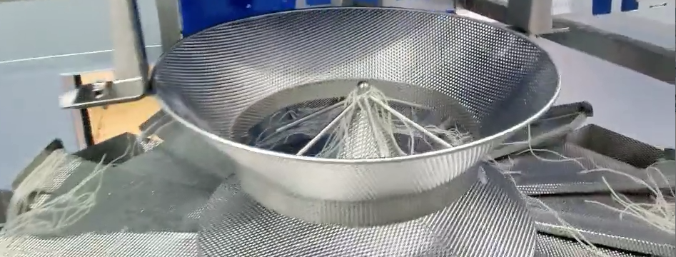 Kia tipo de pesilo taŭgas por pesi nudelojn? 1