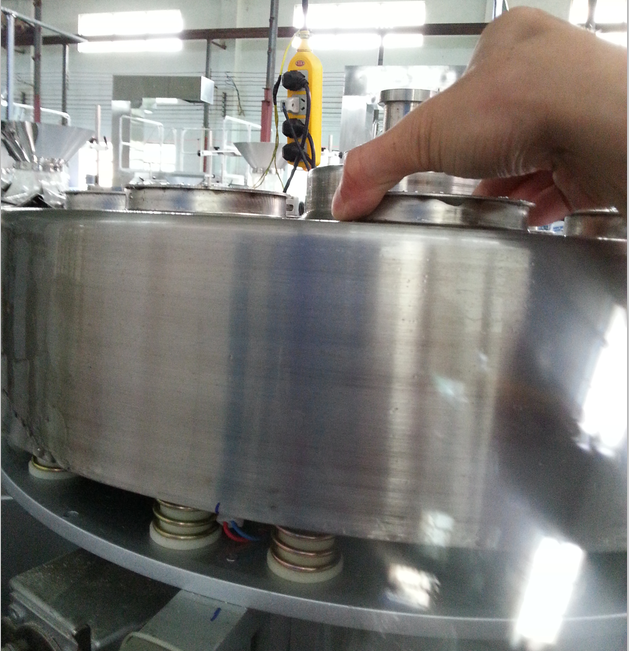 Multihead weigher main vibrator replacement steps 5