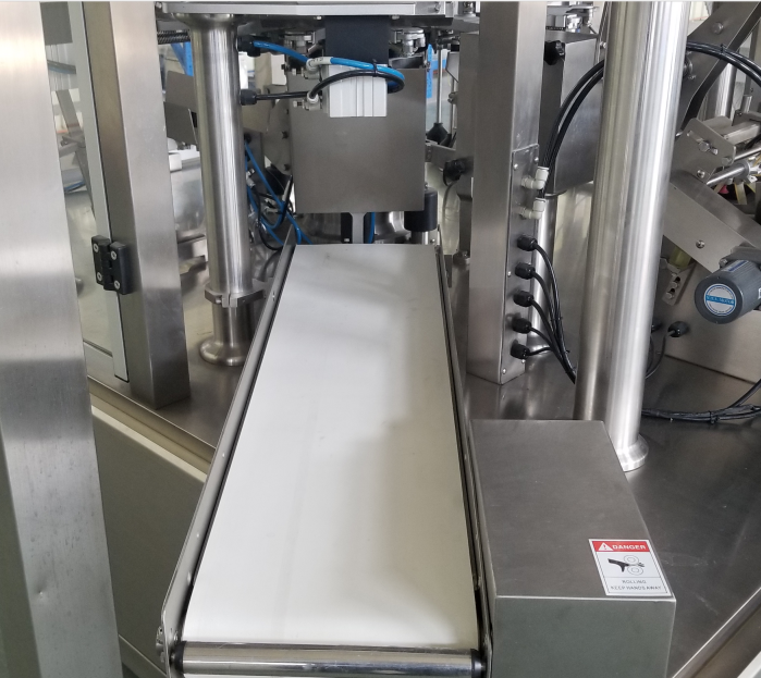 How does the pouch packing machine work? What is the benefit to choose smartweigh premade pouch packing machine? 10