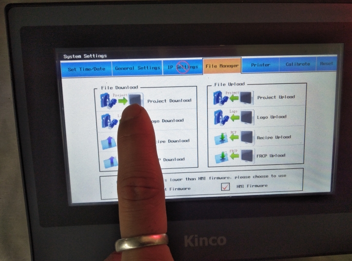 Como baixar um programa de um dispositivo USB para uma tela sensível ao toque Kinco 6