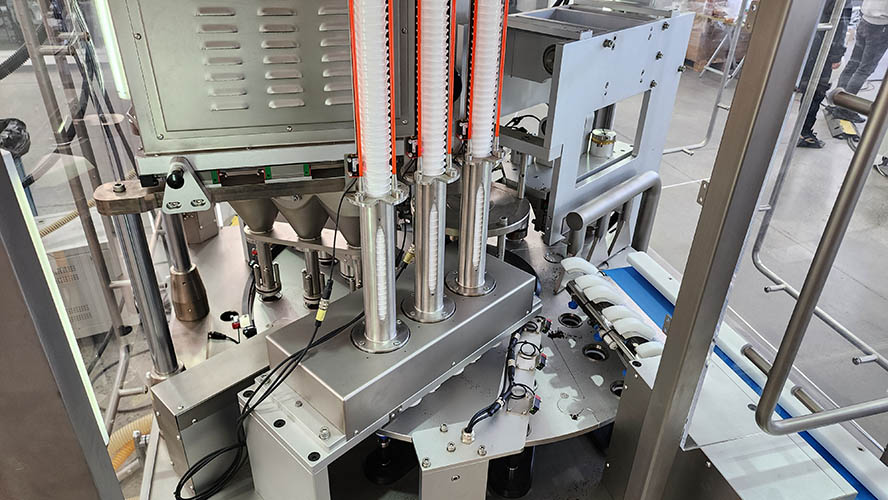 咖啡K杯灌裝封口包裝機 10