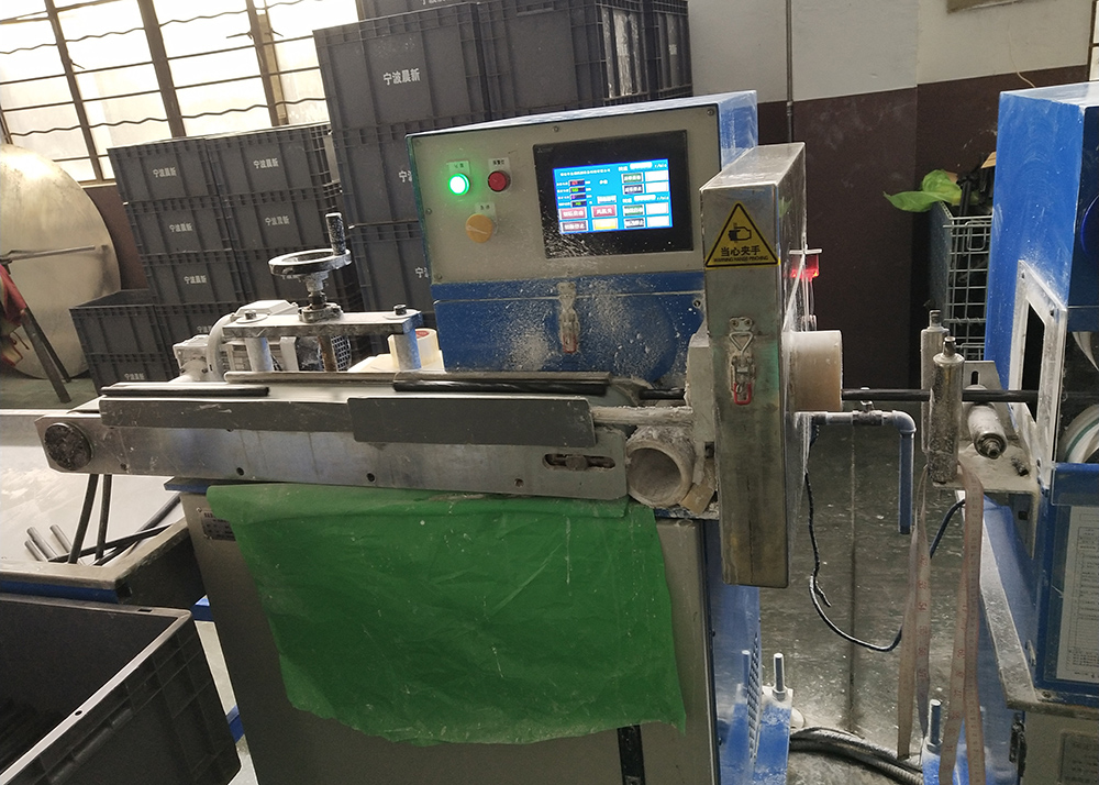 Peroxide Vulcanized EPDM Filler Neck 13