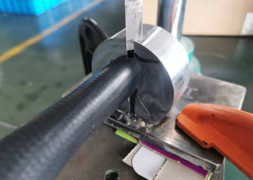 Peroxide Vulcanized EPDM Filler Neck 14