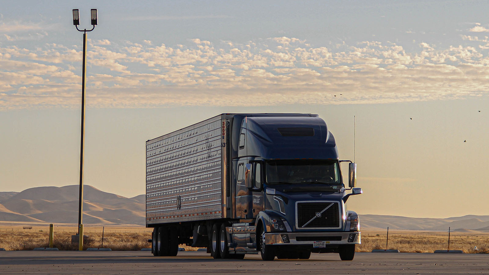 OEM K066-449/K066-058/ K066-293/ CA293 Truck Accessories Radiator insulator Air Glide 100 Suspensions | PASSIONHOSE 17