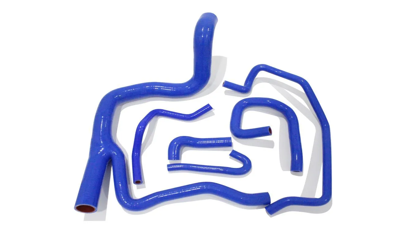 Maßgeschneidertes 4-lagiges hitzebeständiges blaues und rotes Silikon-Kühlerschlauch-Set | PASSIONHOSE 1
