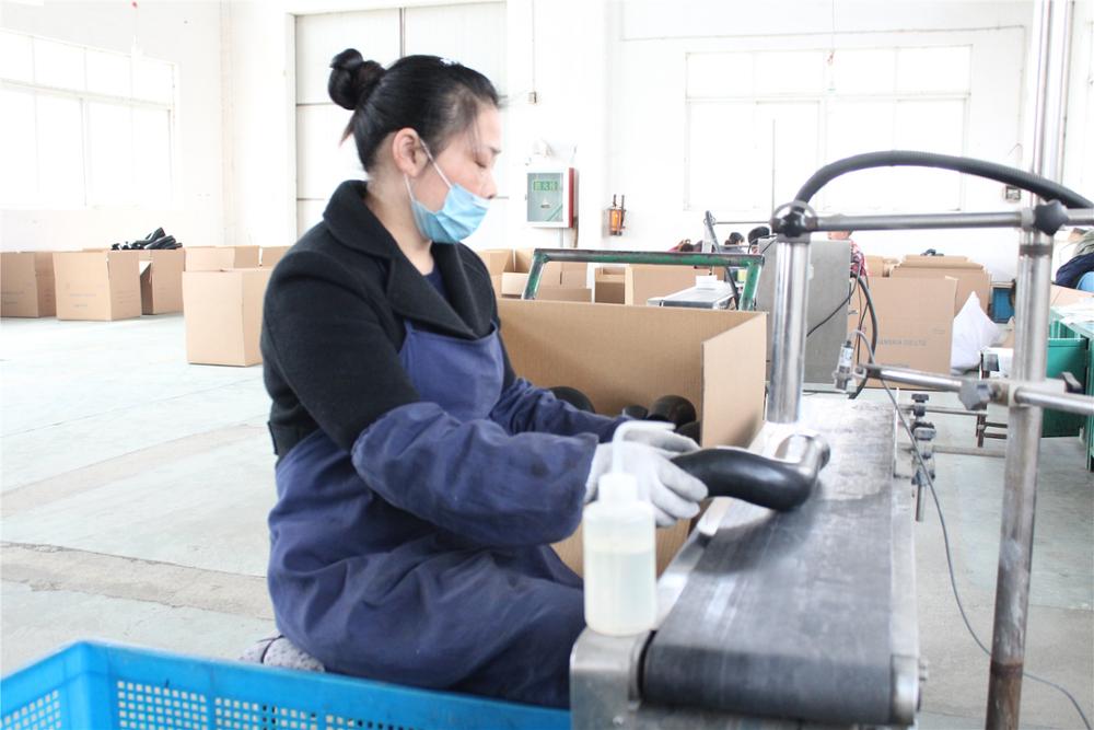 Paishun - Radiator EPDM Bend Rubber Hose with 1 Layer Polyester Braiding Radiator Rubber Hose 14