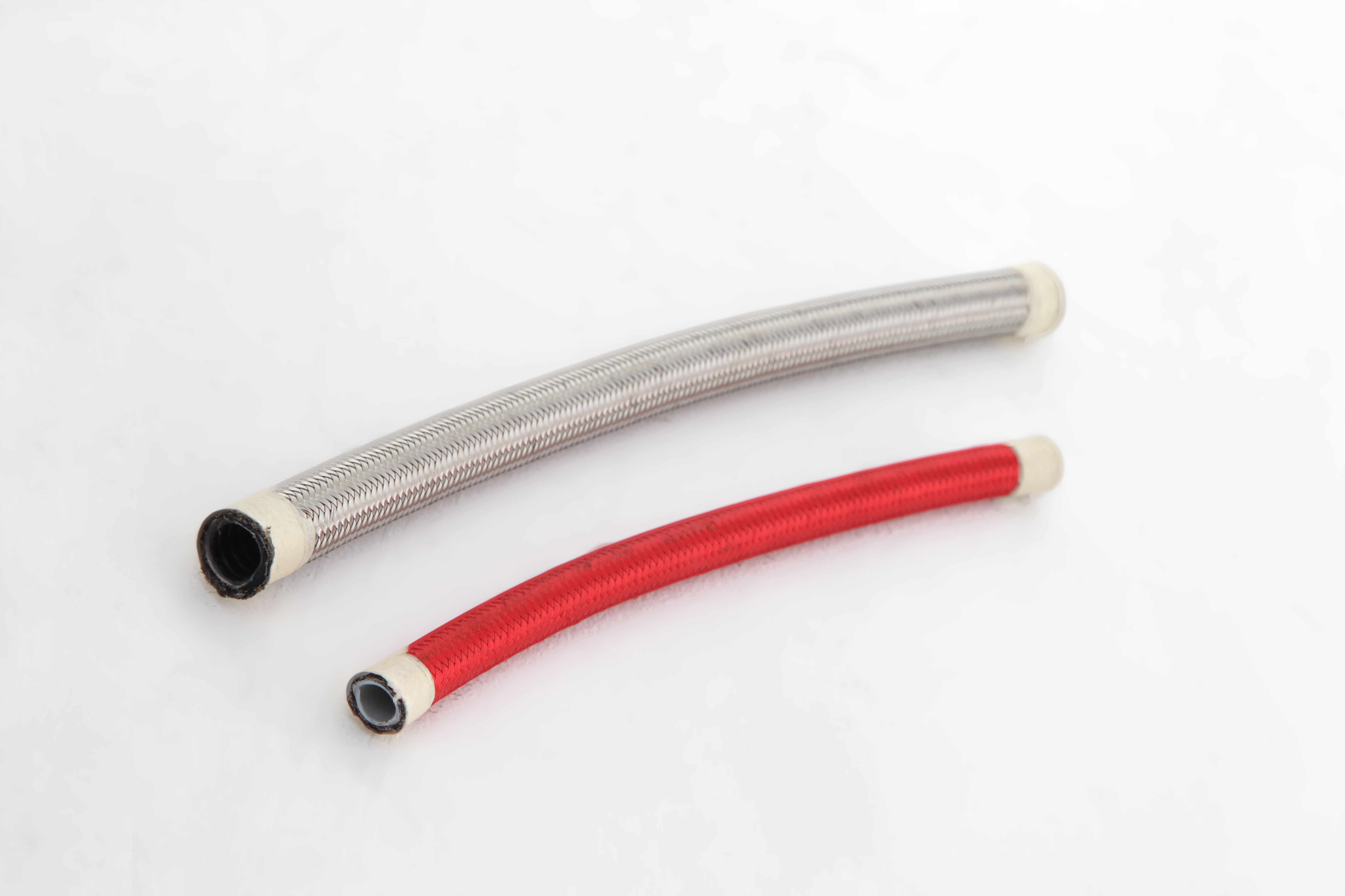 Comparison of PTFE Hose and Rubber Hose by Passion Hose 1